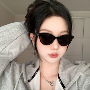 复古黑色猫眼墨镜女链条编织腿方圆脸显瘦素颜遮颧骨太阳镜高级感