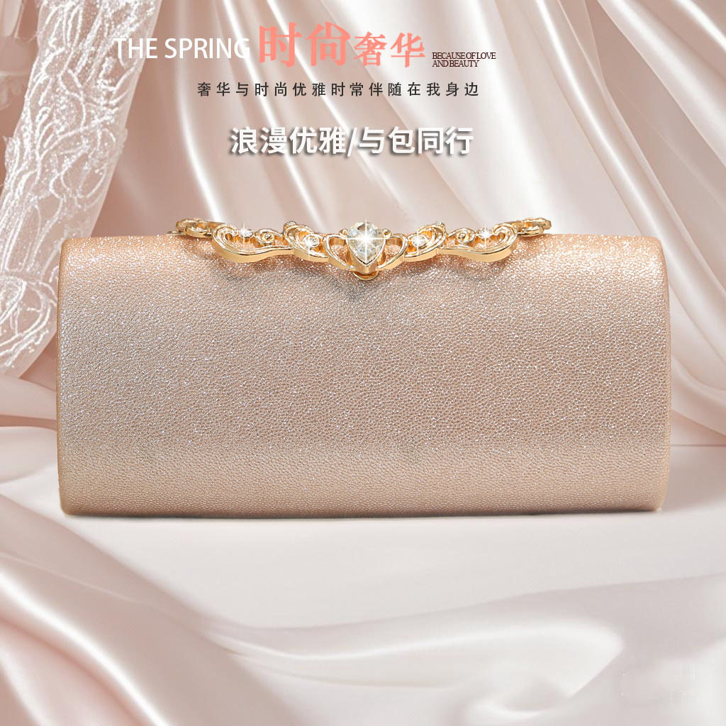 正版精致手拿包女新款高级感晚宴手拿包宴会晚礼服手包链条斜跨包