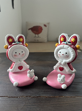 软fufu许愿小摆件桌面工位情绪装饰品办公室电脑治愈励志年轻动物