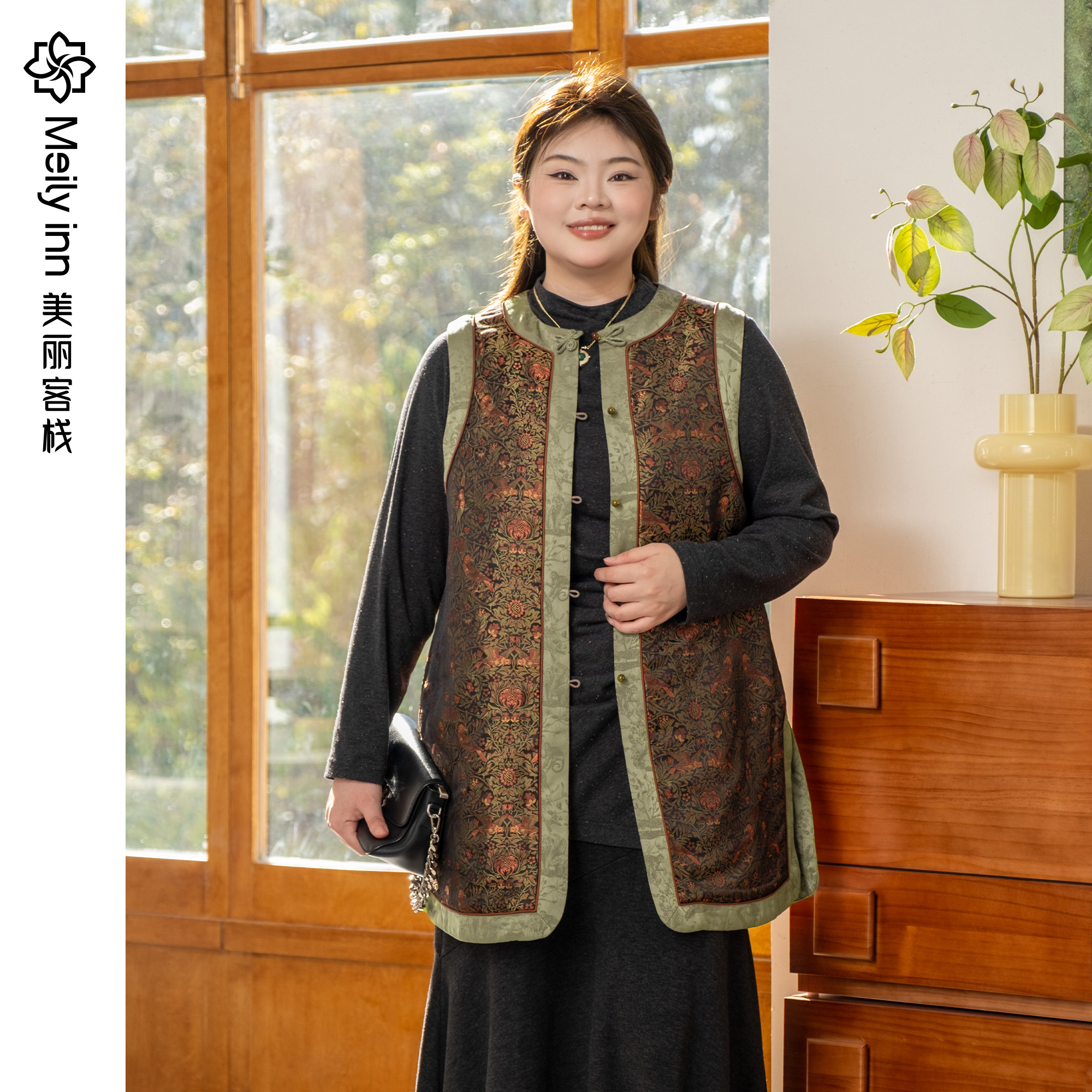 美丽客栈宋锦工艺国风圆领马甲女