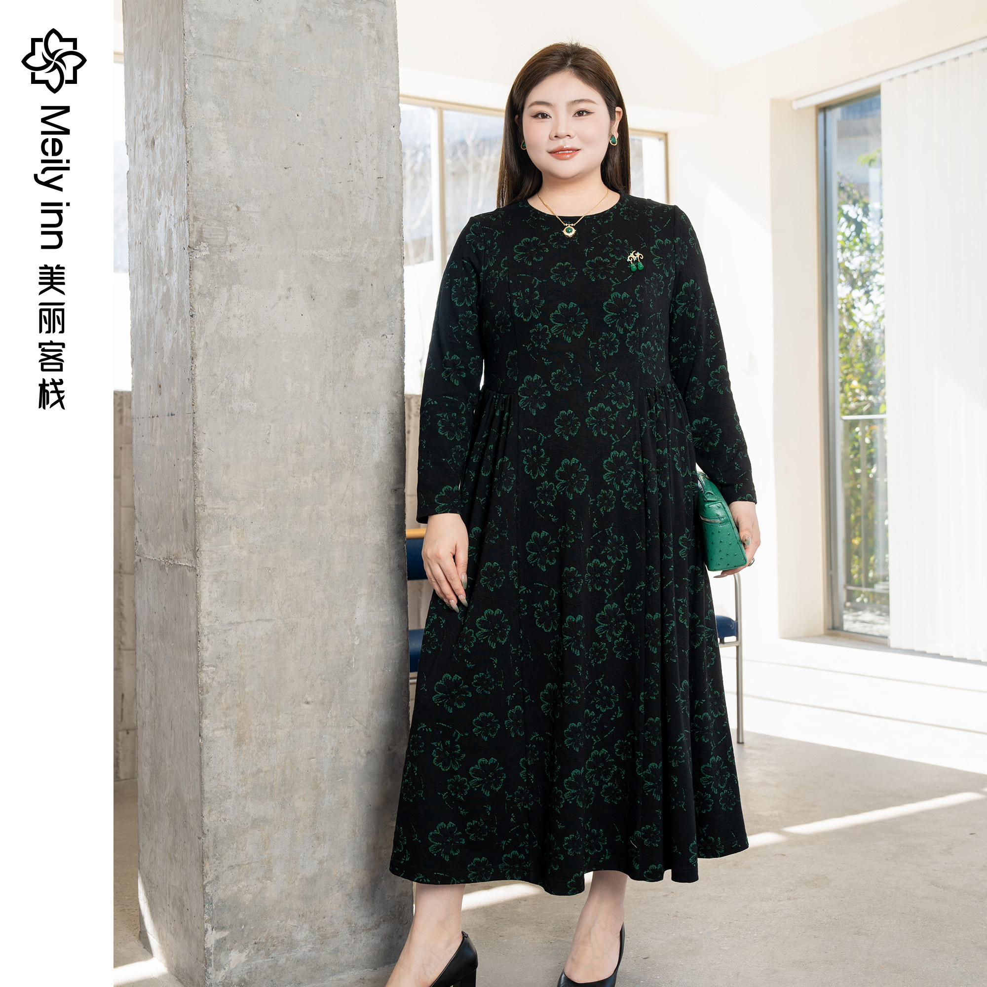 美丽客栈苹果型收褶针织连衣裙女