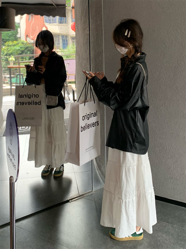 荒荒家2025秋季白色半身裙