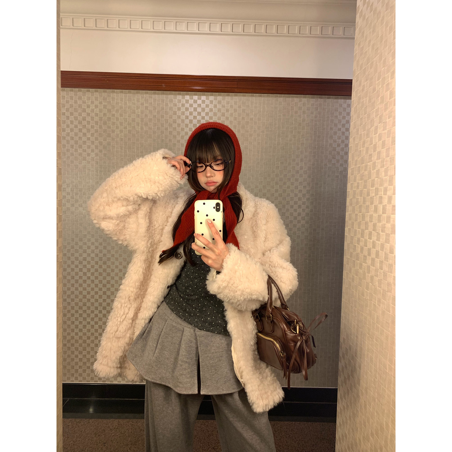 荒荒家蓬松毛毛外套2025冬季新款加厚绒茸白色皮毛一体夹克开衫女,女装/女士精品,短外套,淘宝优惠券,粉丝福利购,淘宝优惠卷