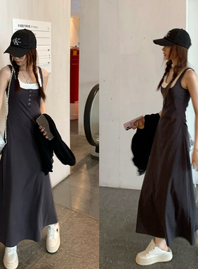 荒荒家 假两件纽扣背心连衣裙2025新款收腰显瘦垂感无袖长裙女夏