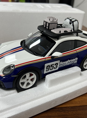 MINICHAMPS 1:18 保时捷 911 DAKAR 蓝色带车顶行李架 合金全开
