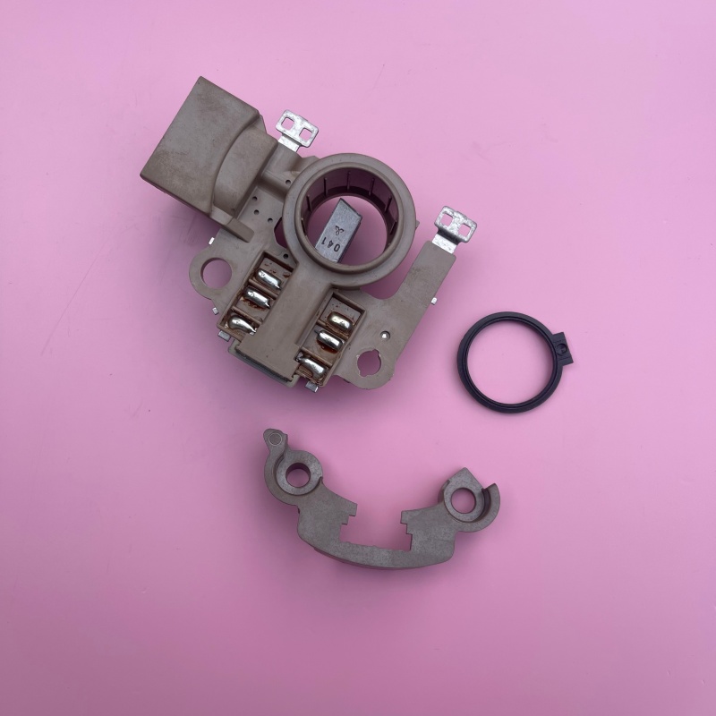 三菱V314G64发电机调节器