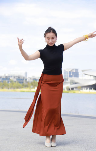 藏族半身裙女新款民族风（下摆不开叉）