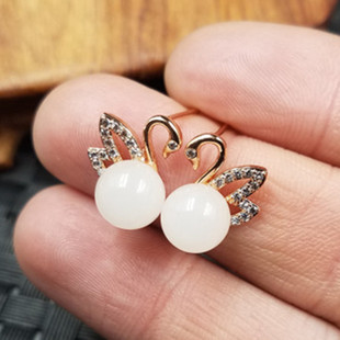 精美天然玉石ia货新疆和田白玉圆珠耳钉石英岩玉天鹅耳钉玉耳坠