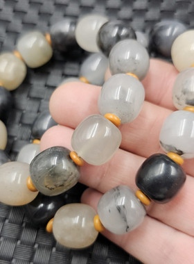 新疆和田青花玉老型珠玉石手链