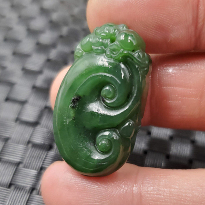 玉石挂件新疆和田玉如意挂件碧玉如意吊坠菠菜绿小如意吊坠项链坠