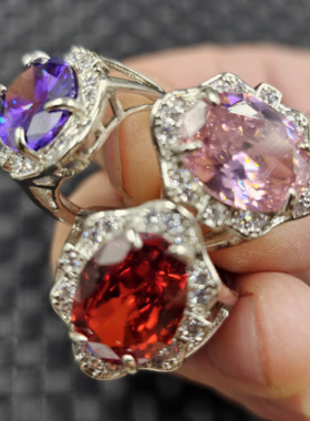 冰种多色锆石切面玉石戒指