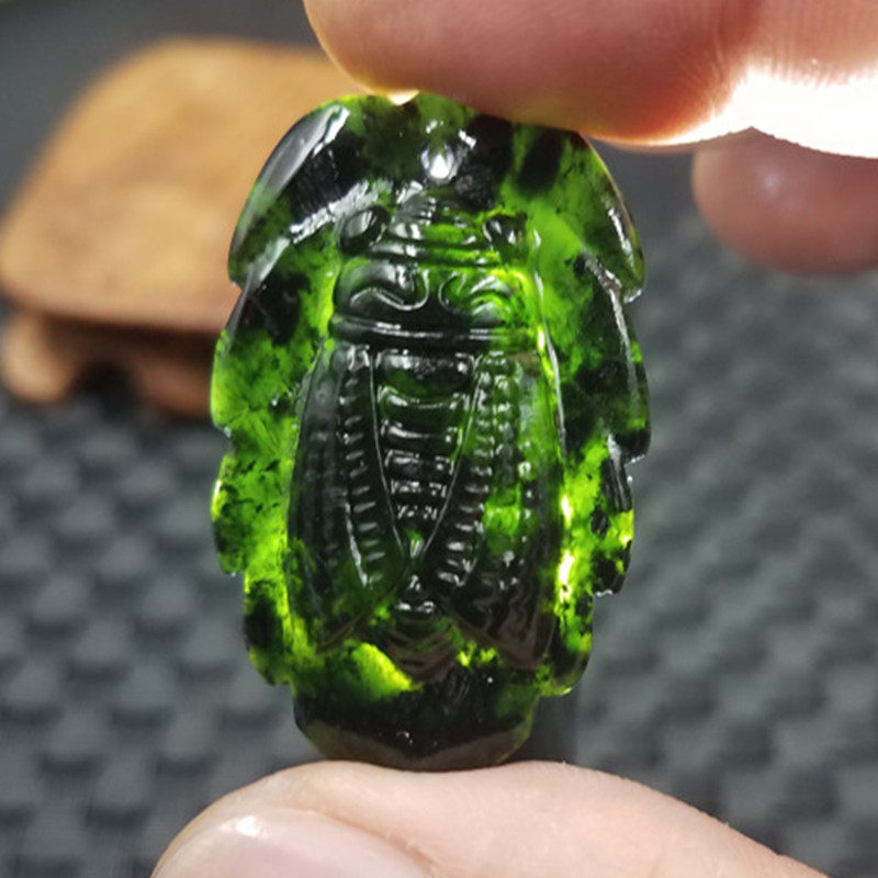 新款精美天然玉石新疆墨玉一鸣惊人挂件墨绿蛇纹石玉质量吊坠玉蝉