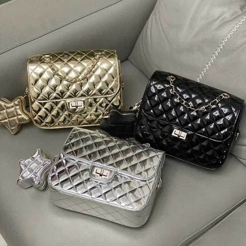 漆皮星星日常出游双肩包百搭