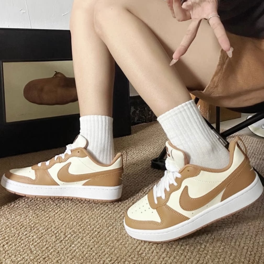 耐克Nike COURT女子大童运动低帮百搭复古休闲板鞋HV1805-121