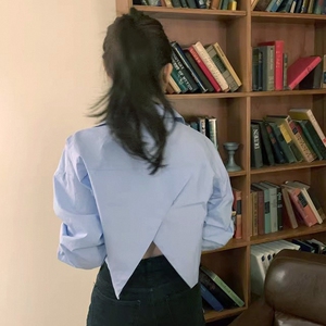 秋冬女装韩版批新款发别致宽松长袖短款衬衣小心机开叉设计感衬衫