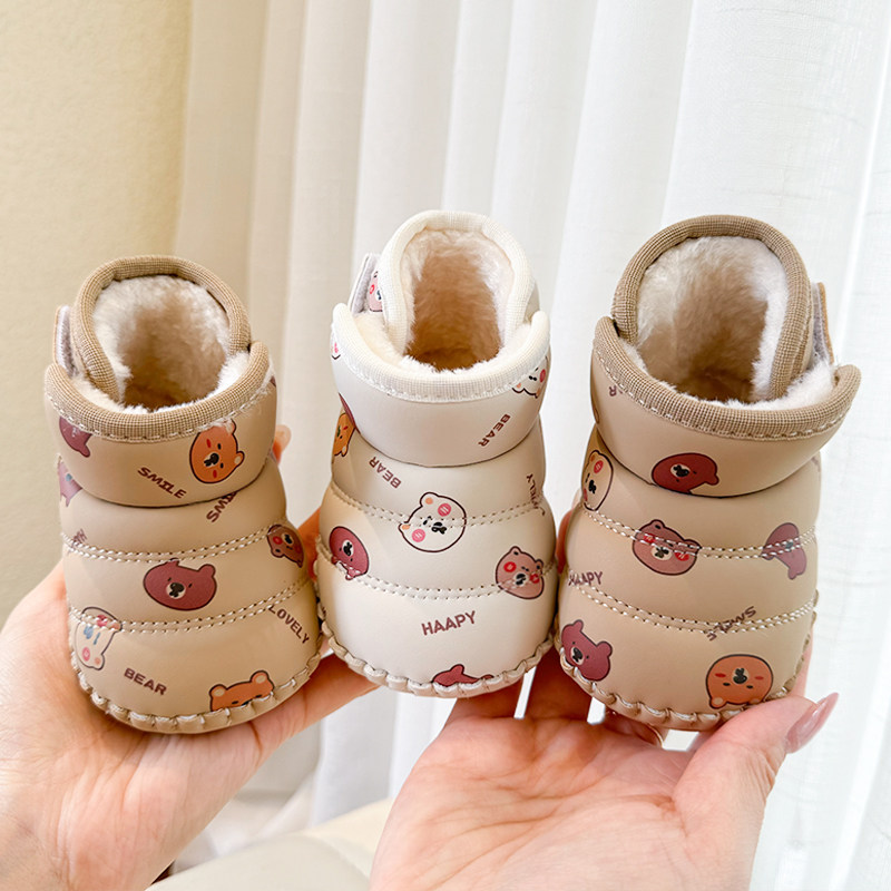 婴儿鞋秋冬季软底不掉0一1岁到12个月男女宝宝加绒保暖软底雪地靴