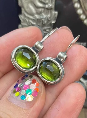 以色列古董设计复古绿色治愈色系橄榄绿银耳钩通体925银琉璃珠女
