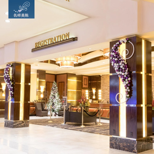 名样美陈户外大型铁艺发光圣诞节庆装饰酒店大堂柱子小品圣诞树灯