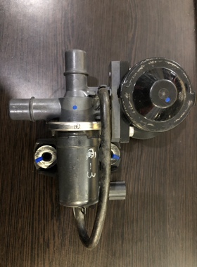 适用于凯迪CT6 ELR混动微蓝6 VELITE5沃蓝达燃油箱碳罐电磁阀总成