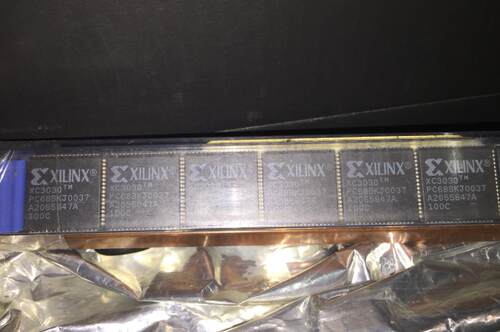 XC3030-100PC68C   XILINX   PLCC68  全新原装现货
