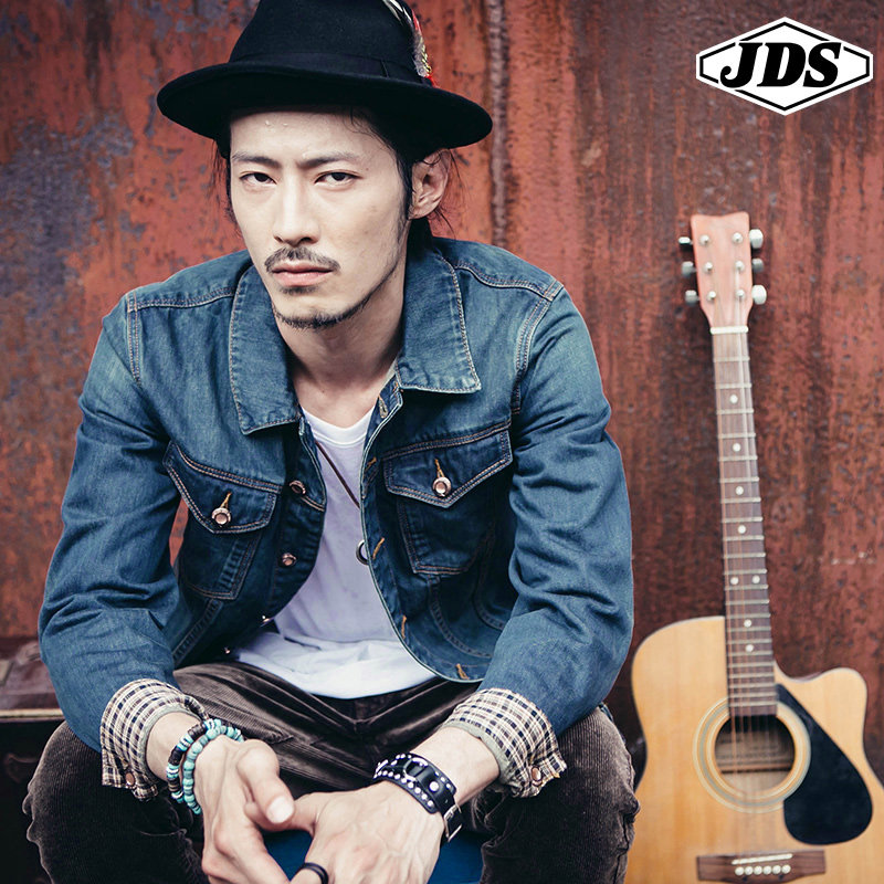 牛仔夹克外套男春秋季日系男士秋装上衣修身短款外套学生帅气潮流