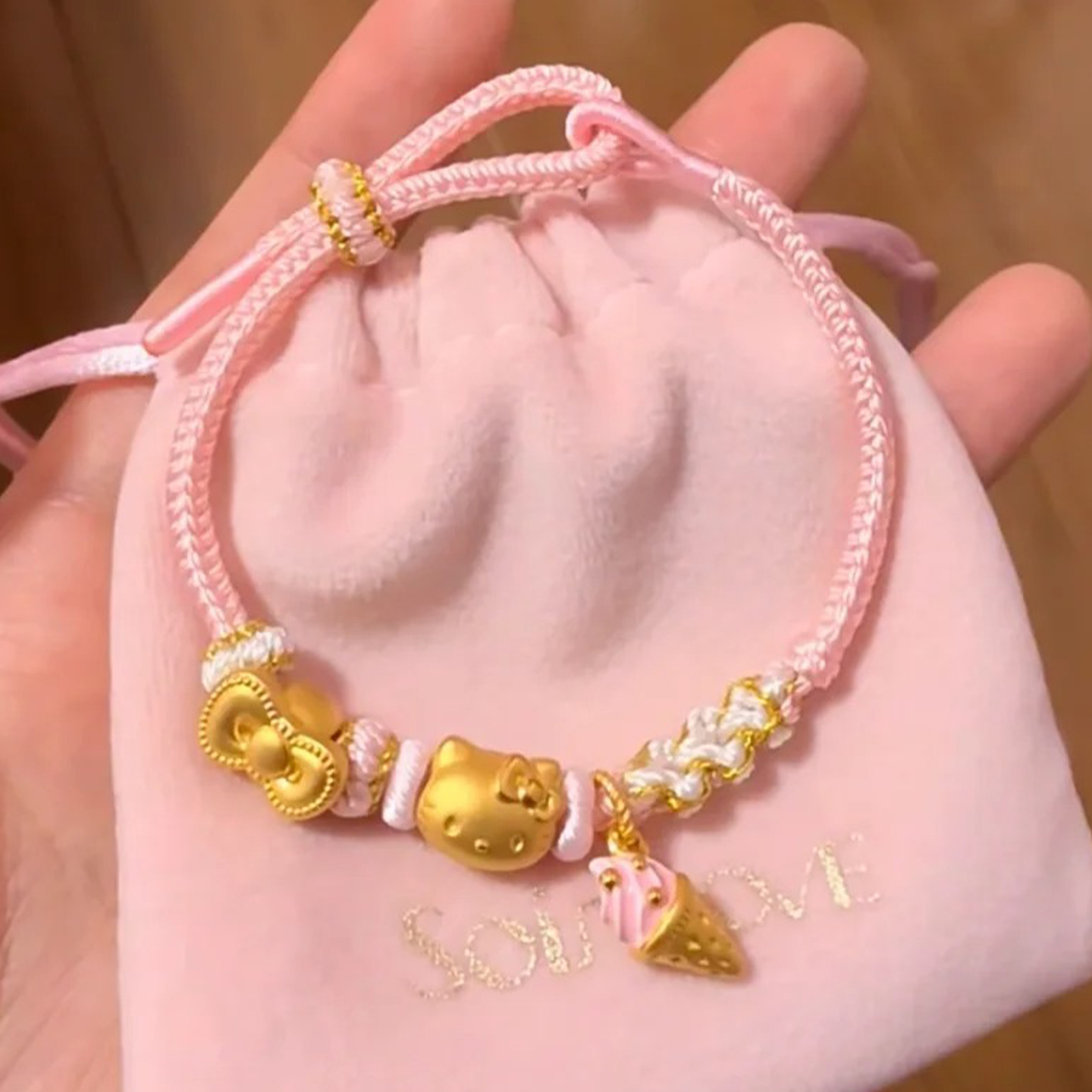 粉色简约桃花结手绳手工编织绳