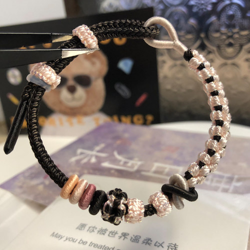 手工编织绳桃花结手绳