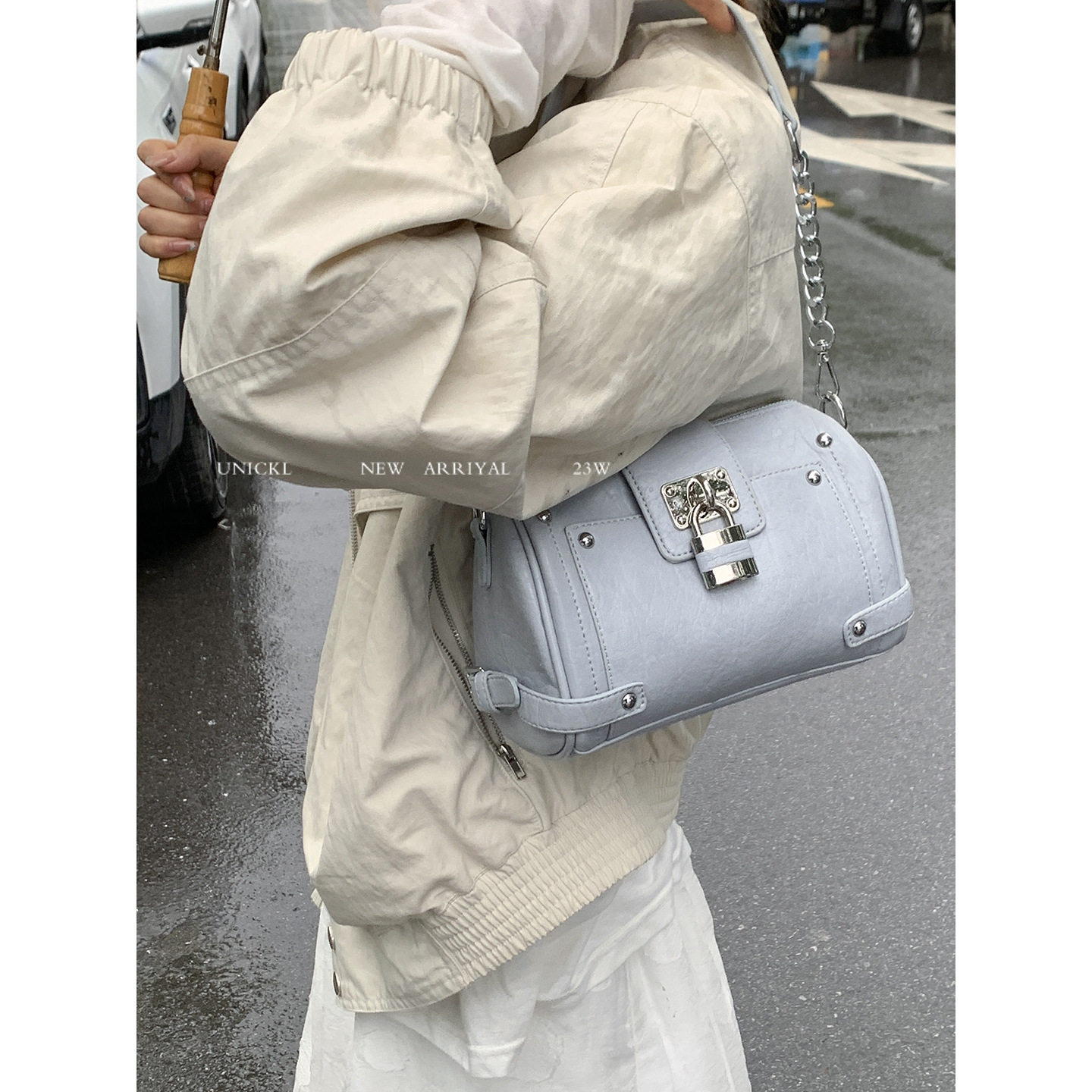 小众质感链条腋下包包女2026夏季新款枕头包简约百搭单肩斜挎包