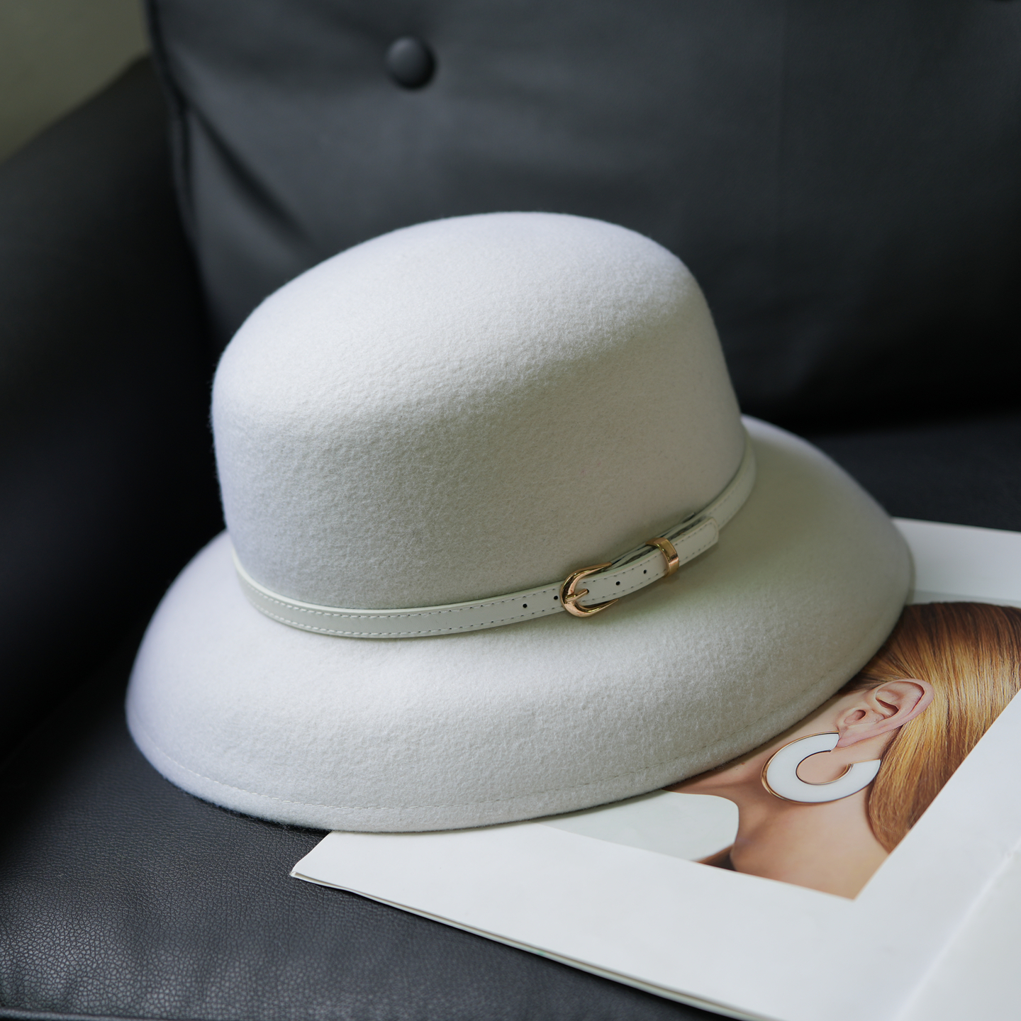 赫本风白色羊毛帽子女时尚复古毛呢盆帽显脸小羊毛渔夫帽灯罩帽子