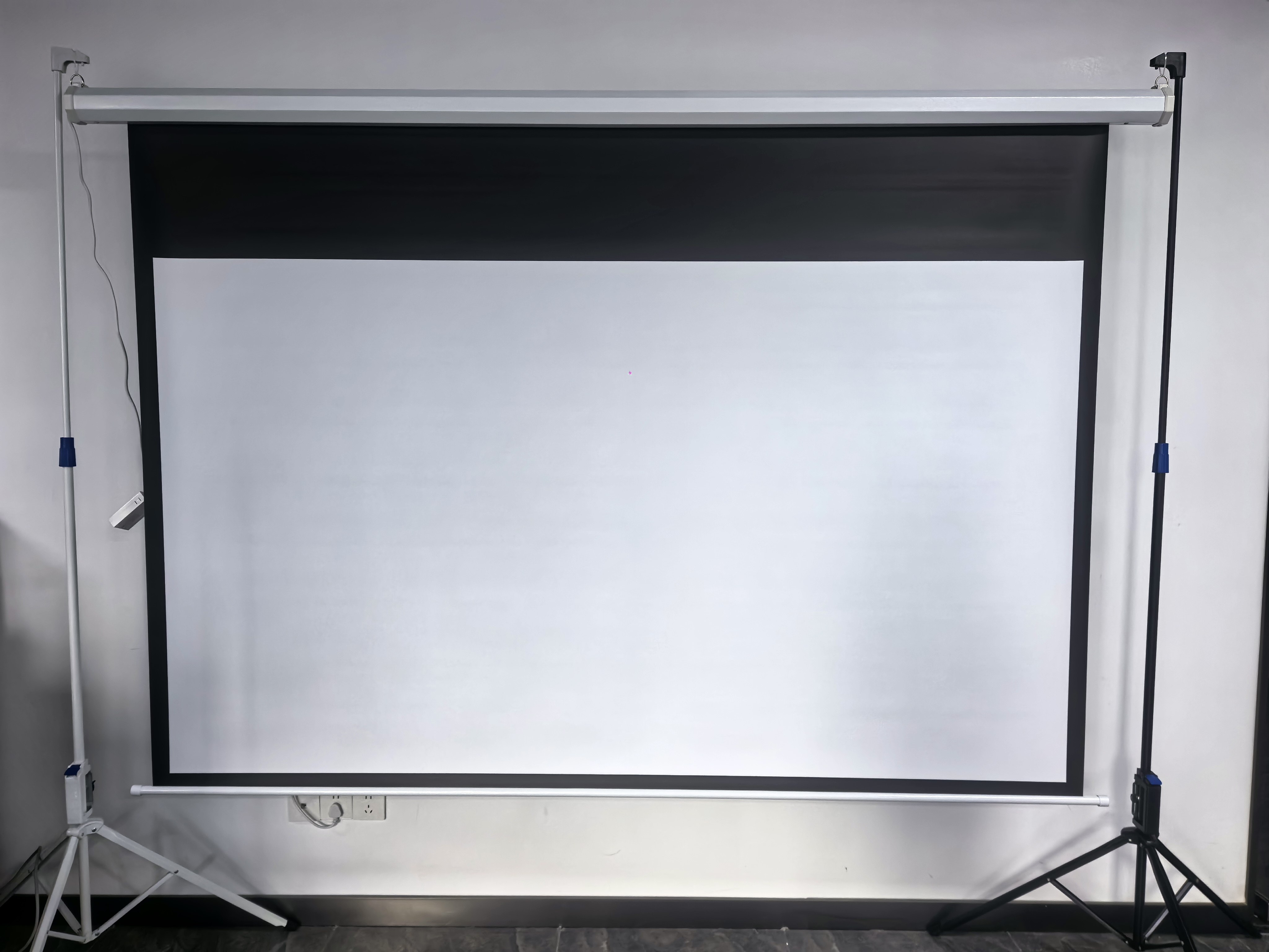 宾狗投影仪幕布100英寸16：9电动玻纤超高清