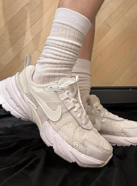 耐克运动鞋女NIKE V2K RUN 白色老爹鞋透气减震跑步鞋 HJ5269-100