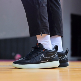 Book 003 FJ4250 101 男子防滑缓震抗扭稳定低帮篮球鞋 Nike