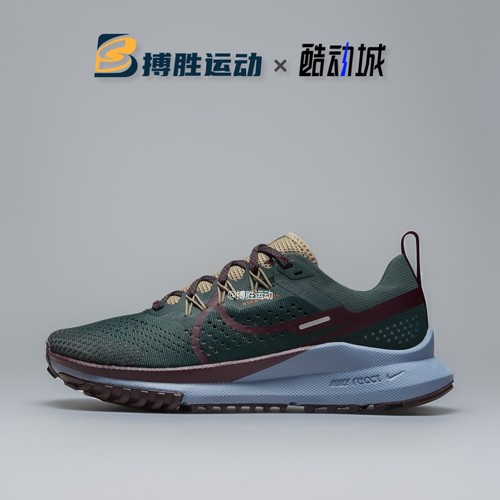 耐克女子网面透气跑步鞋