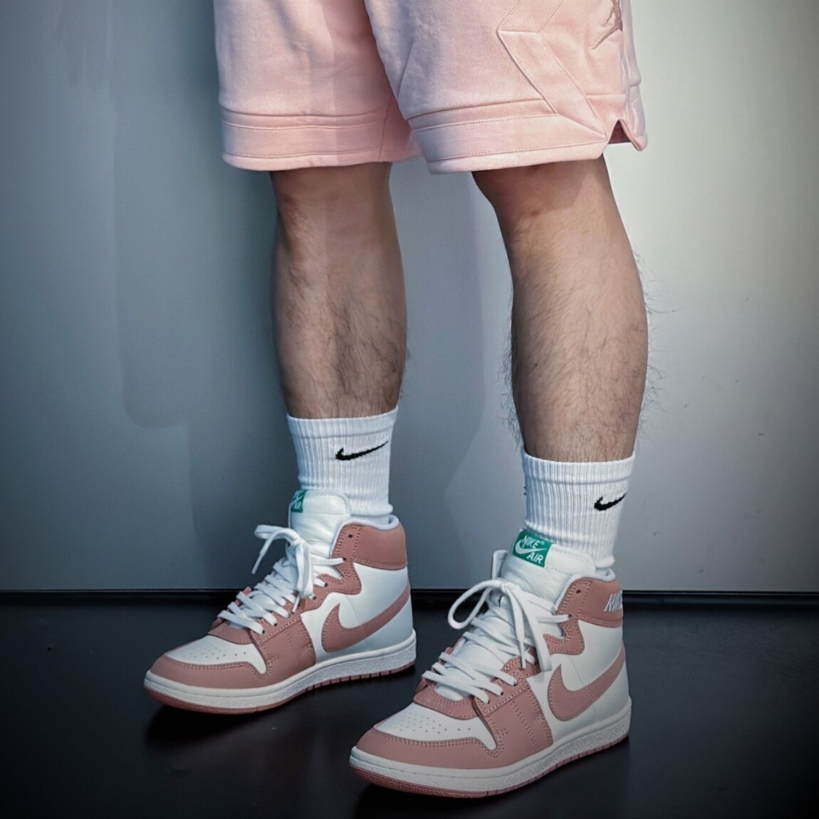 Jordan Air Ship 耐克AJ1高帮粉白时尚复古百搭板鞋 FQ2952-600