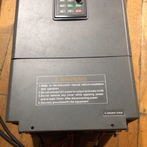 四方变频器，功能一切正常，37kw，包好邮，，以测试完毕议价也可