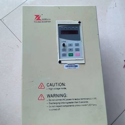 富菱变频器  型号DZB100B015.0L4A议价 维修！！！