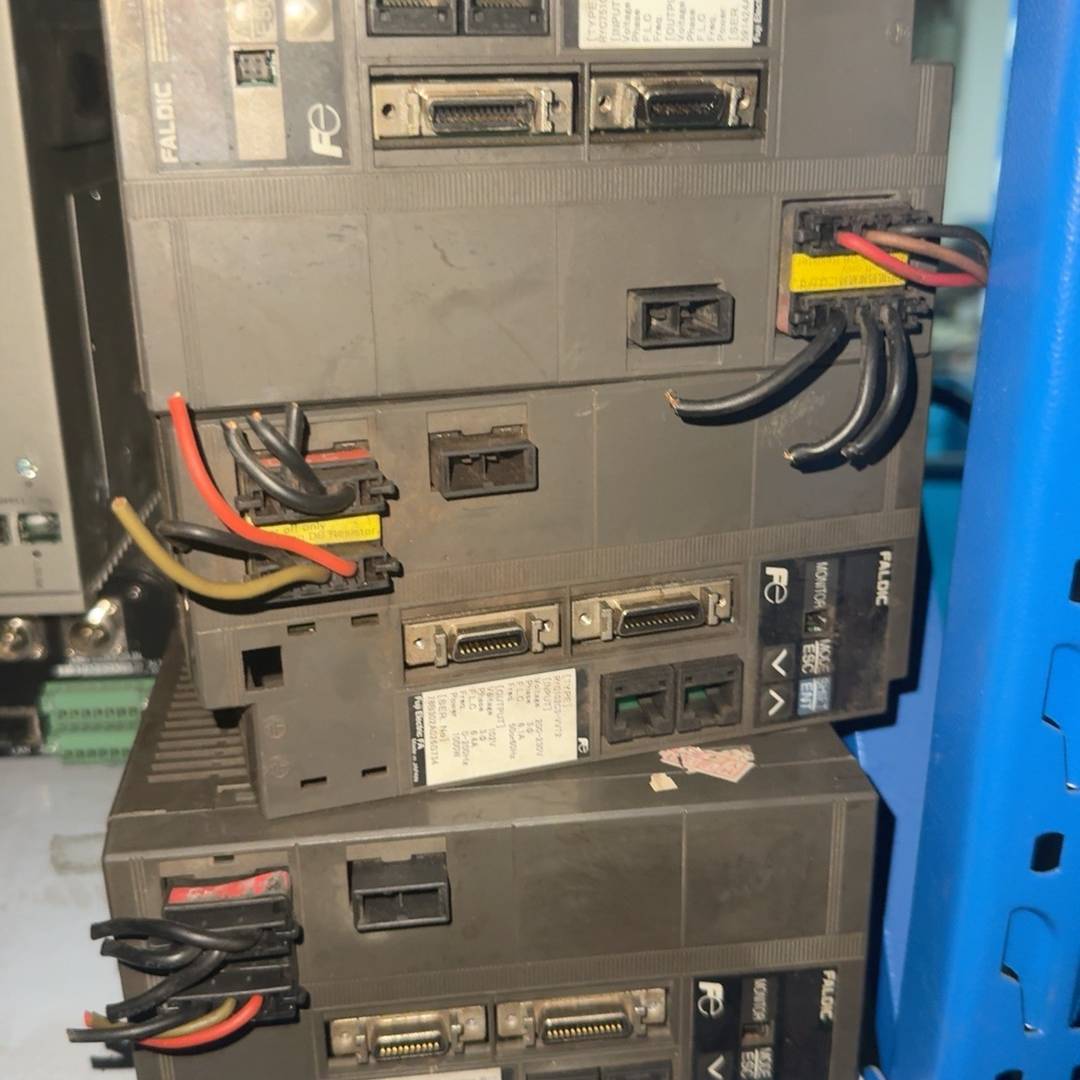 富士RYC751C3-VVT2伺服驱动器，议价 维修！！！