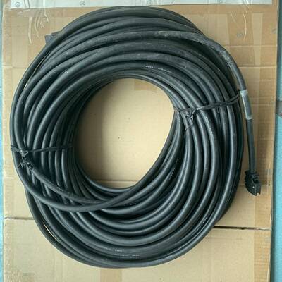 电机线 MR-JCCBL60M-H实物图，成议价 维修！！！