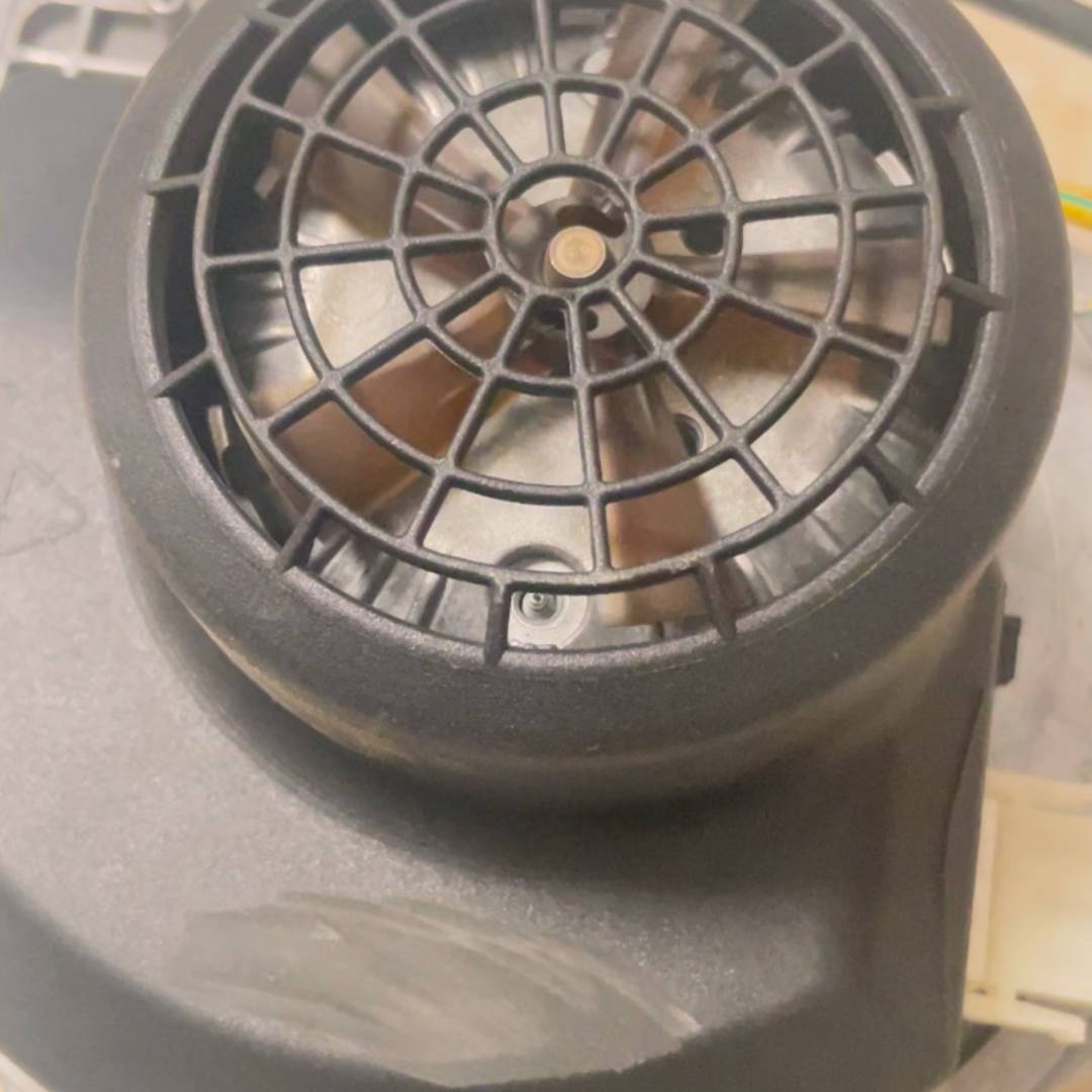 德国ebmpapst风机RG148/1200-3612-01议价 维修！！！