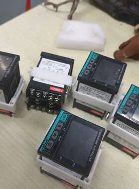 TOKY温控器TP4-MC10-YC B有5个，议价 维修！！！
