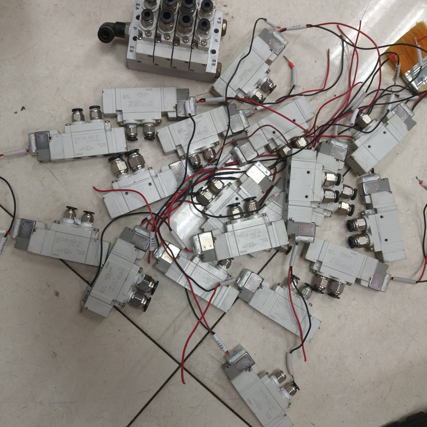 SMC   SY5120-5GZ-01有25个，线圈议价 维修！！！