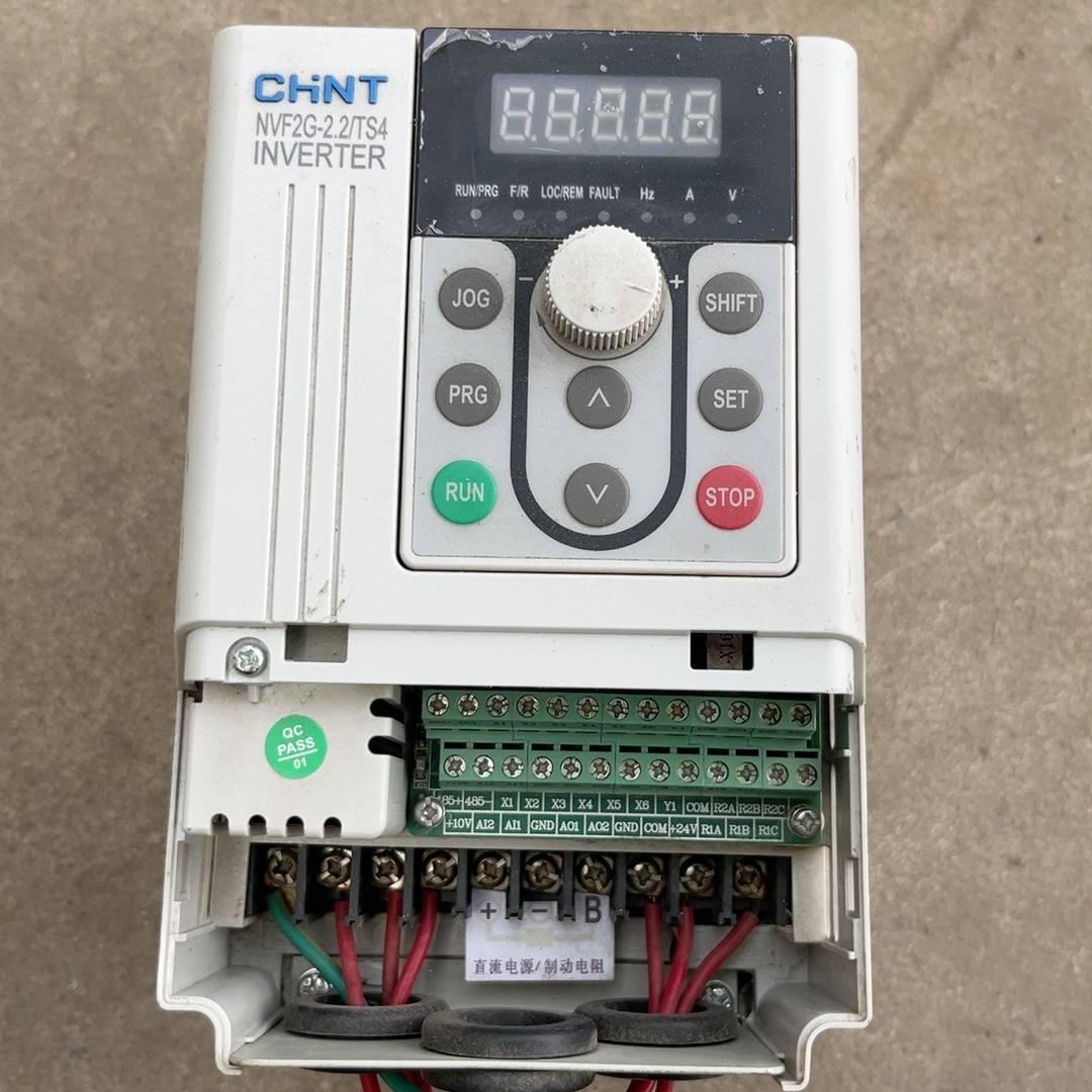 NVF2G-2.2/TS4 正泰变频器 2.2KW 38议价 维修！！！