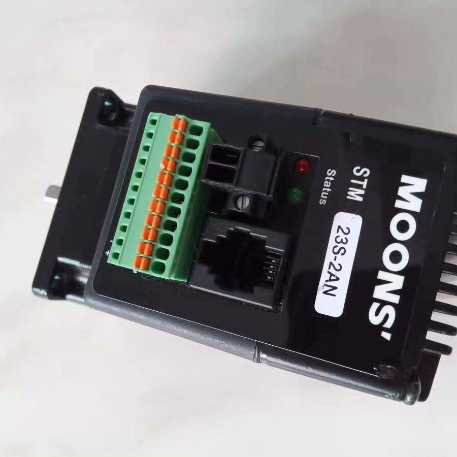 MOONS鸣志STM23S-2AN闭环步进电议价 维修！！！