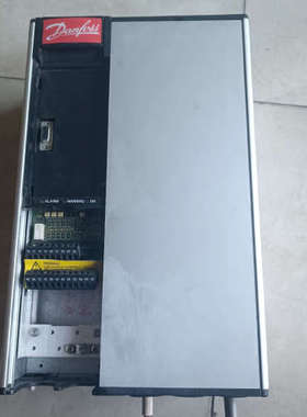 丹佛斯变频器VLT5004功能正常实物如图议价也可维修