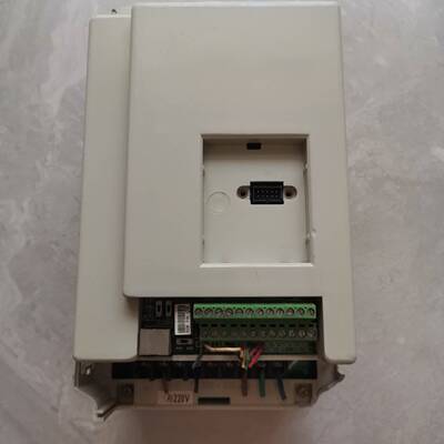 富凌变频器  D130B003.7L2DK议价 维修！！！