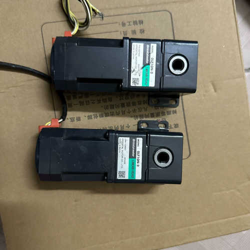 东方减速电机ORK1GN-A，减速头OLF10N-2，成议价也可维修