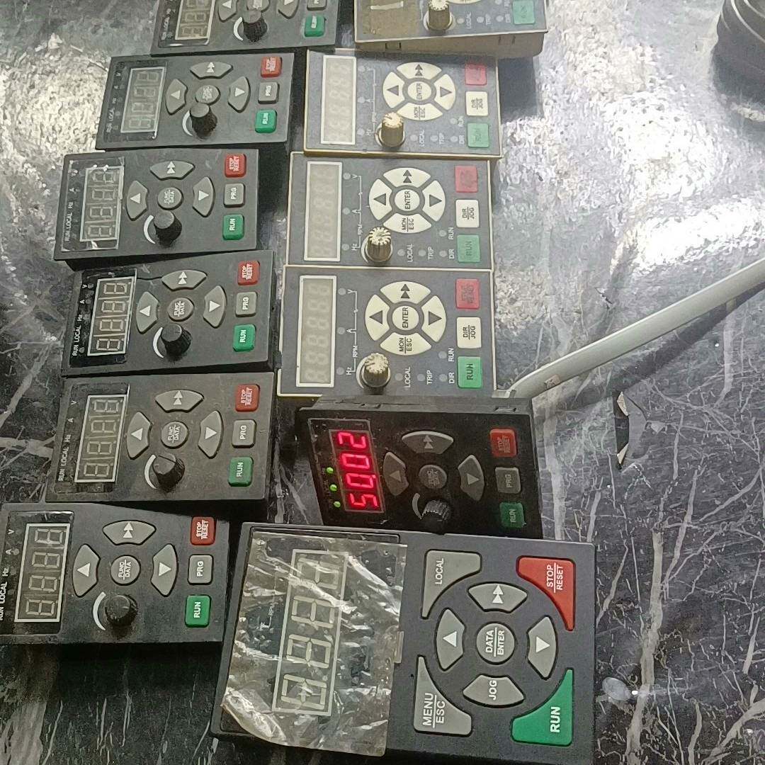 南方安华变频器B3000黑小板可议价 维修！！！