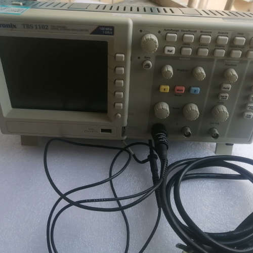 tektronix 泰克TBS1102示波器，100MHZ带议价也可维修