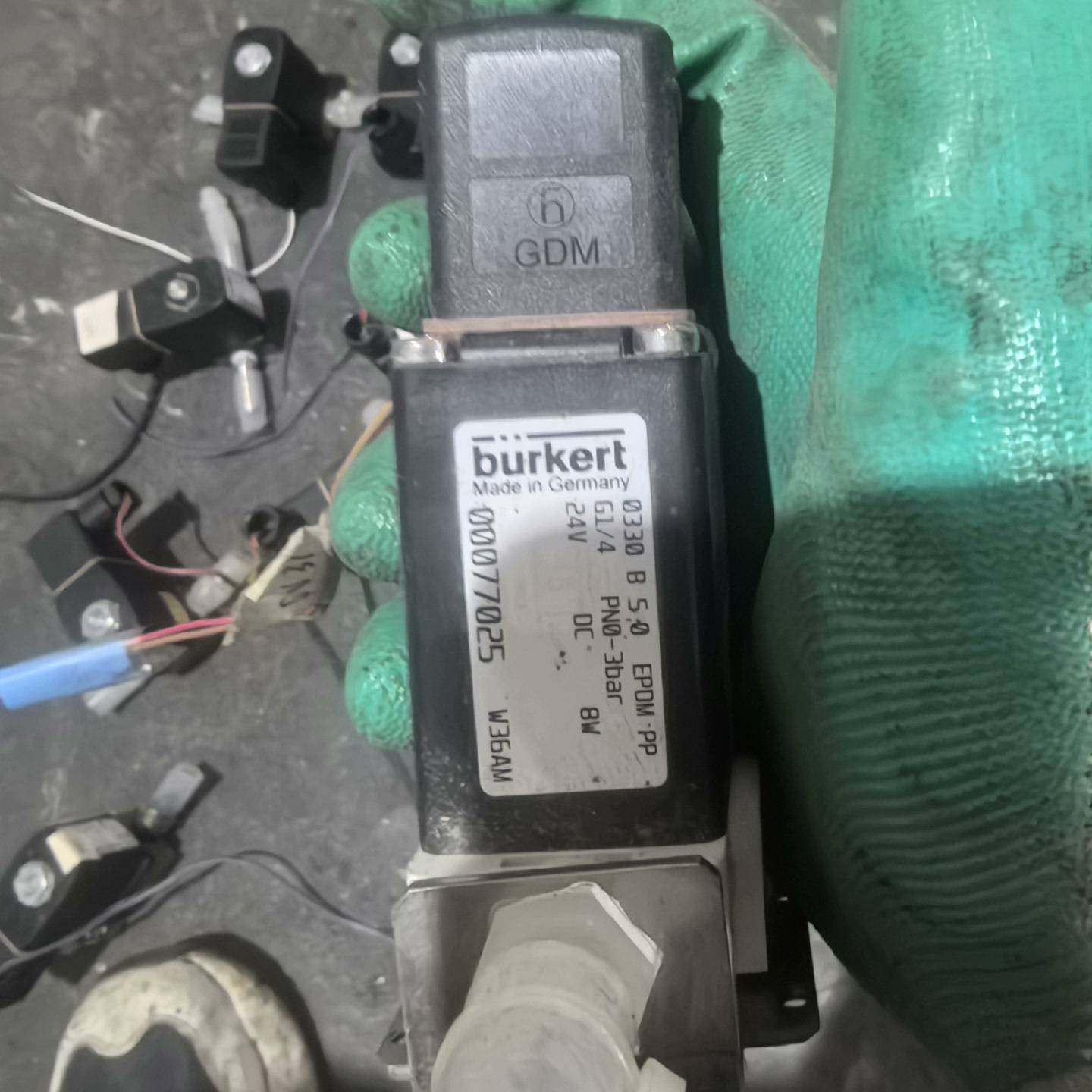 宝德电磁阀0330 B 5.0议价 维修！！！