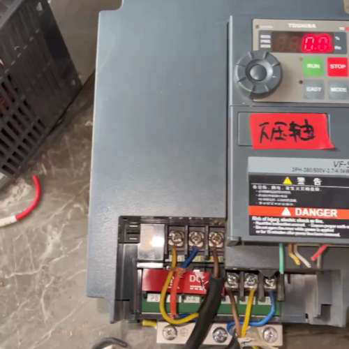 VFS15-4037PL-CH 东芝变频器 3.7KW 38议价也可维修